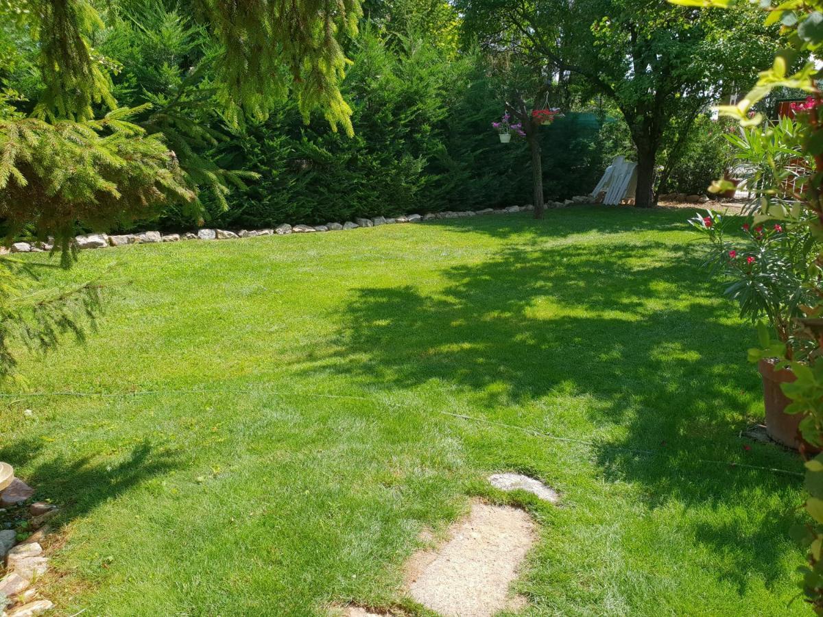 Fuered Deluxe Garden Apartment 블로톤퓌레드 외부 사진