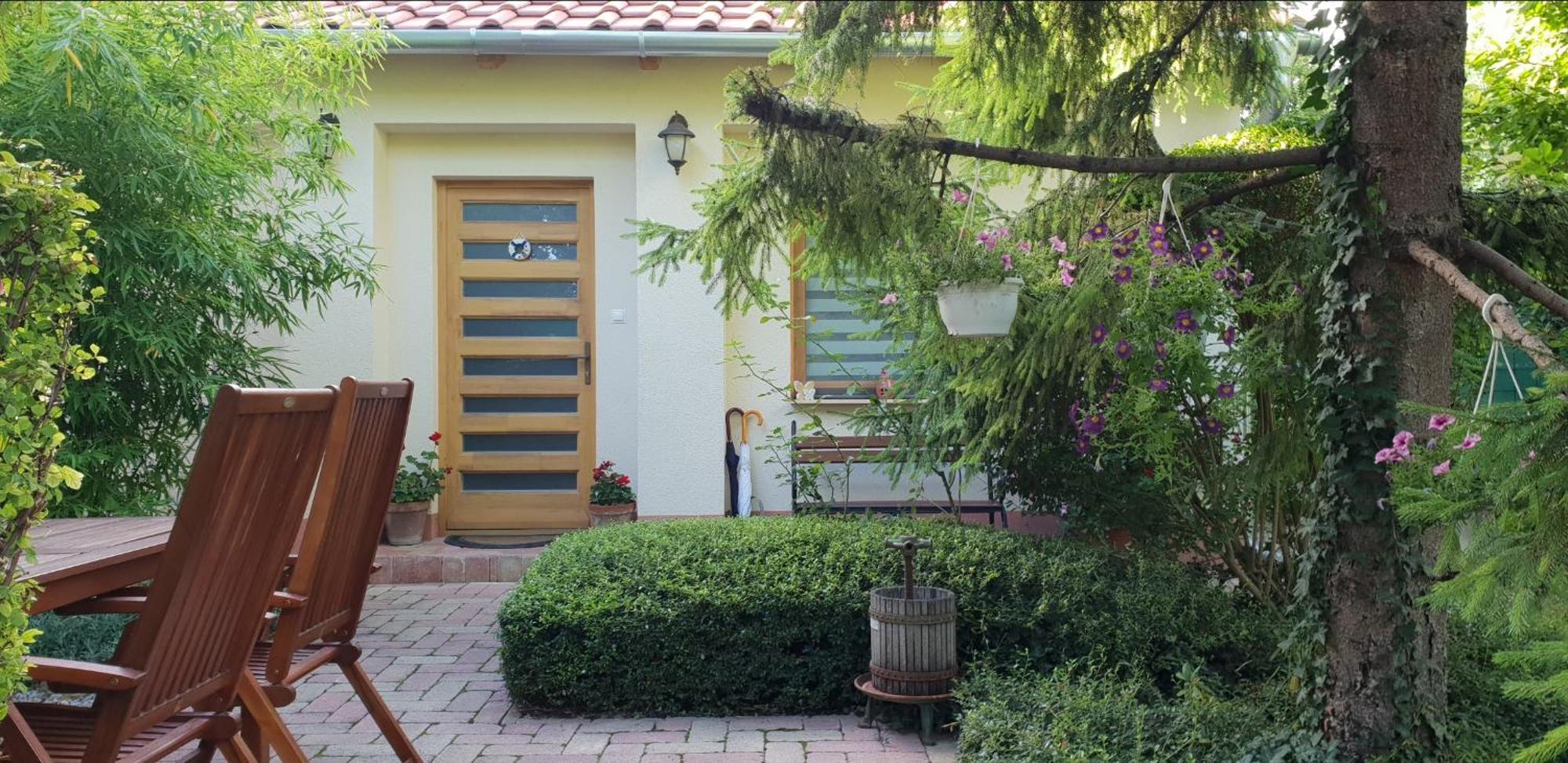 Fuered Deluxe Garden Apartment 블로톤퓌레드 외부 사진